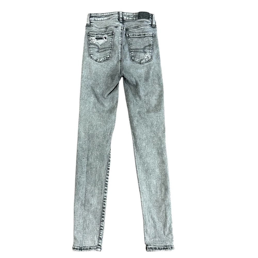 American Eagle Outfitters Light Gray Distressed Skinny Jeans - Picture 2 of 5
